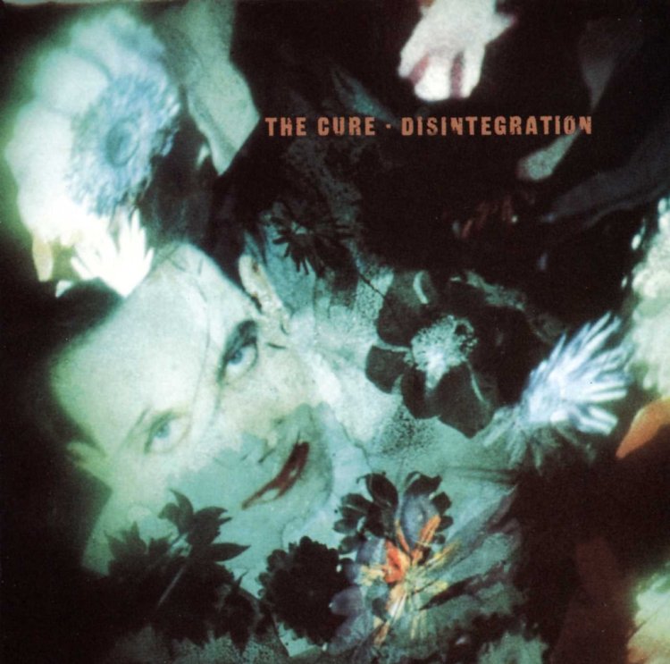 Portada del álbum Disintegration (1989) de The Cure. Diseñada por Andy Vella y Porl Thompson